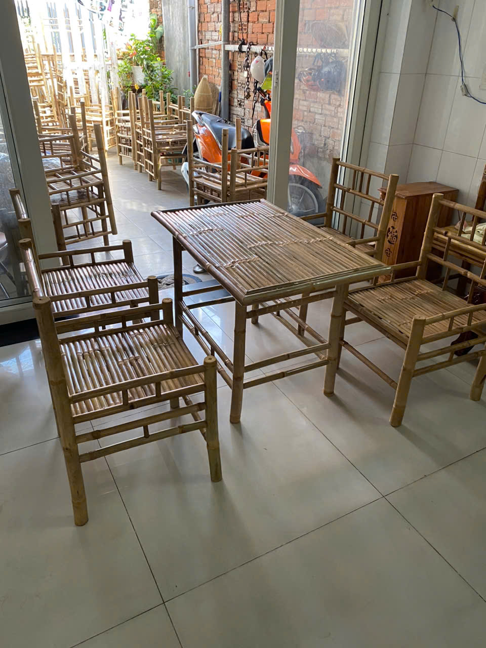 BỘ BÀN GHẾ TRE  NHÀ KHÁCH ,QUÁN ĂN