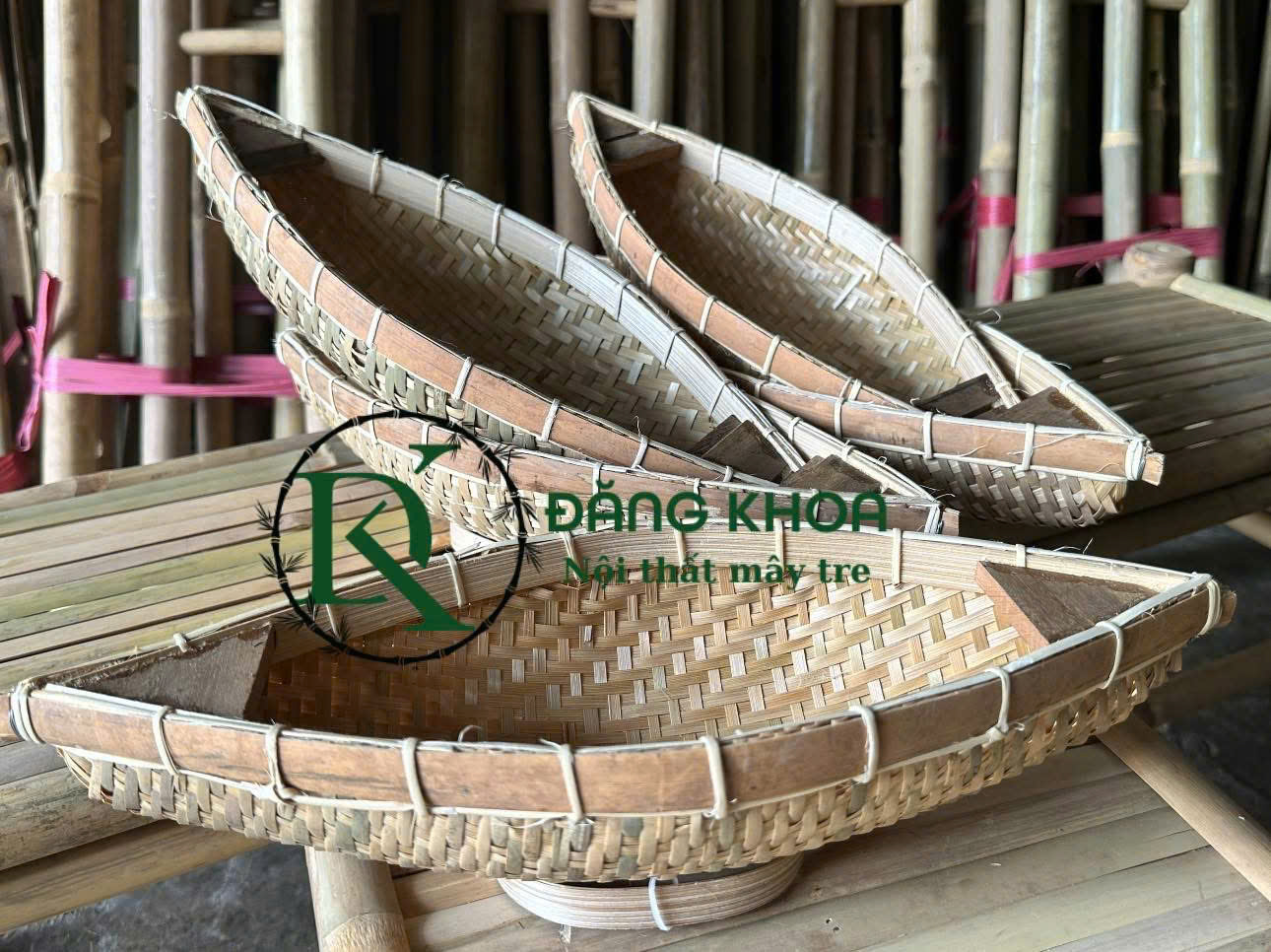 THUYỀN TRE TRANG TRÍ ĐỂ BÀN