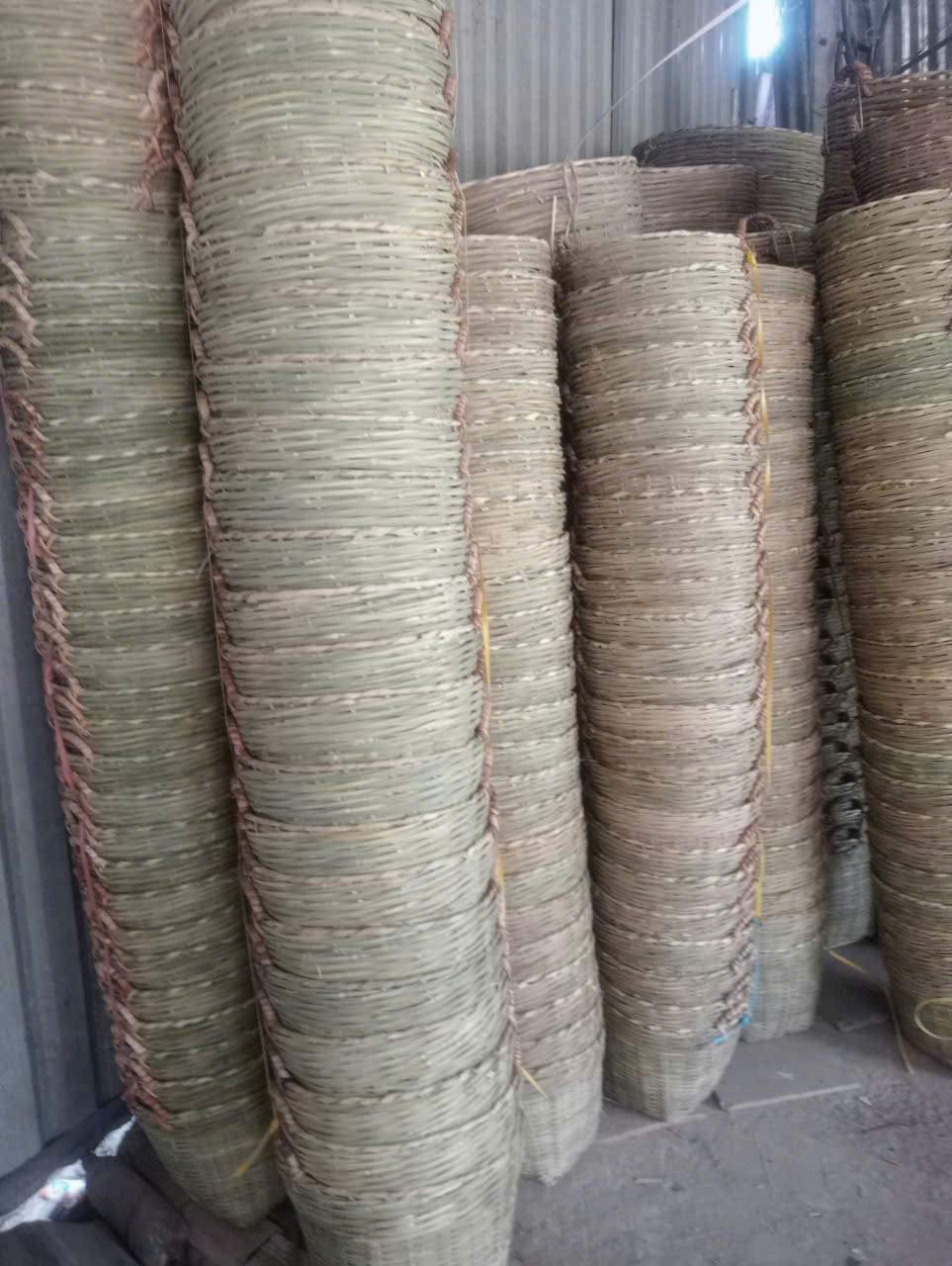 SỌT TRE/GIỎ CẦN XÉ TRE